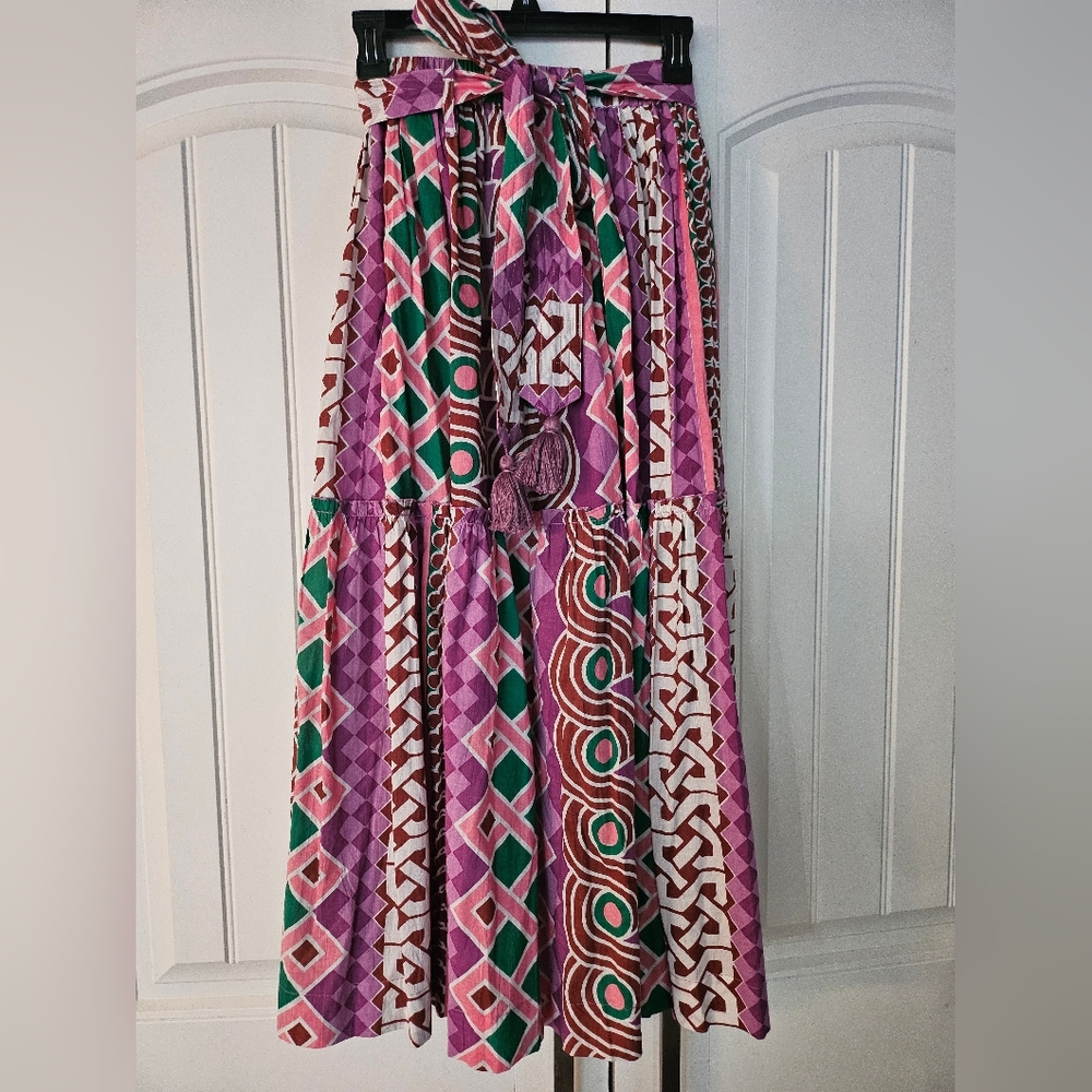 Mille Resort And Travel Geometric Patterned Pink and Green Skirt Small